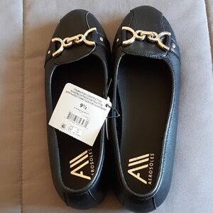 AEROSOLES Black Flats with Gold Detailing